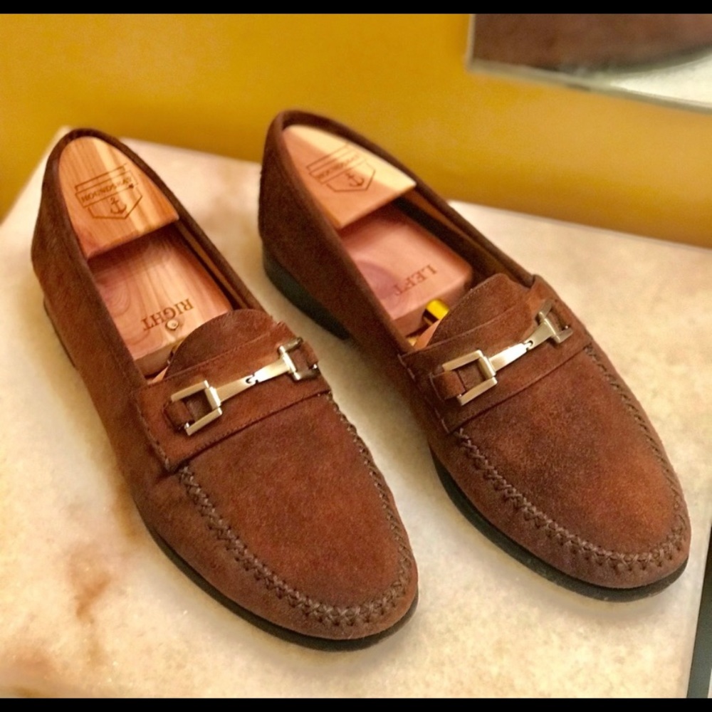 Men brown suede horse bit loafers